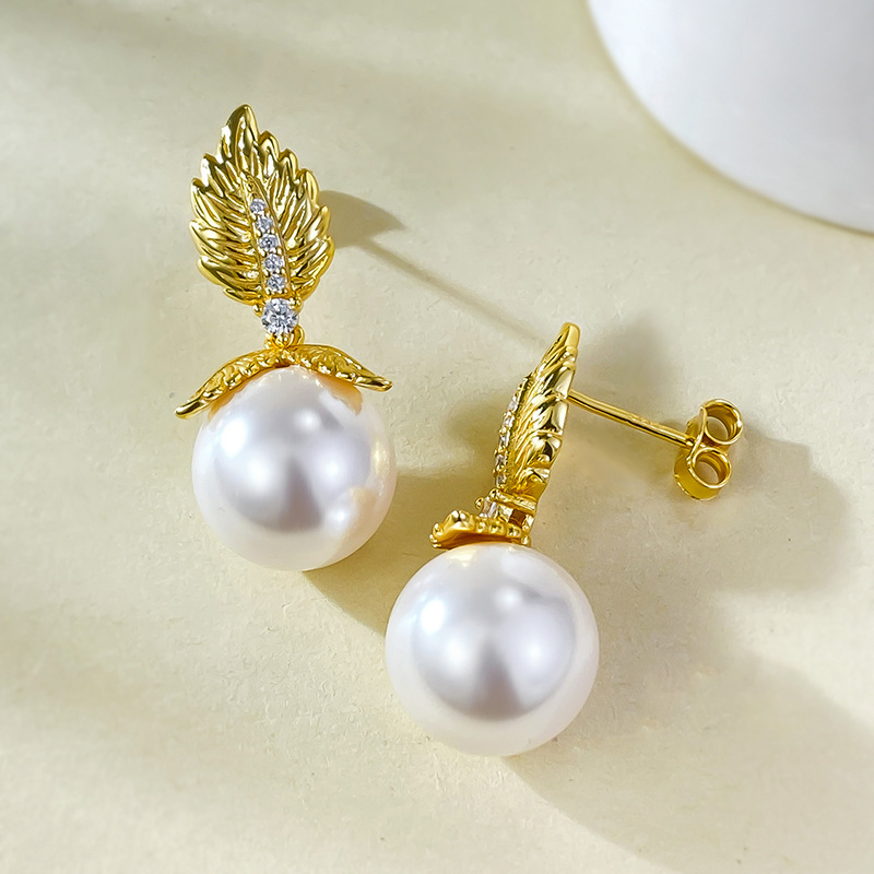 Elegant Vintage French Style Gold Leaf Pearl Earrings - 12mm Freshwater Pearls with Crystal Accents - Chic and Timeless Jewelry