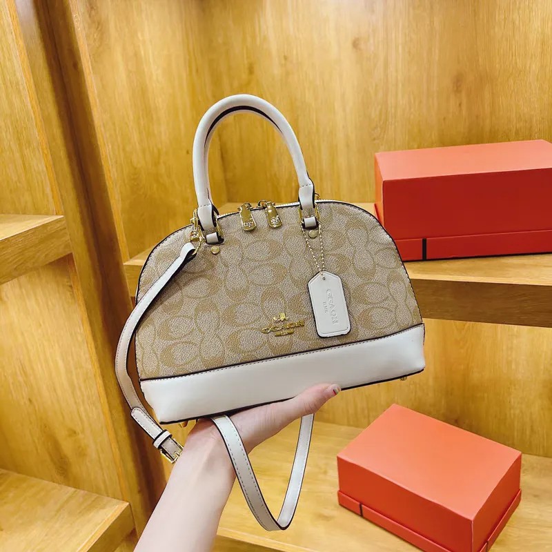 Free Shipping 2025 New Designer Bag Fashion Printed Chain Bag Underarm Bag Single shoulder crossbody bag High quality 005