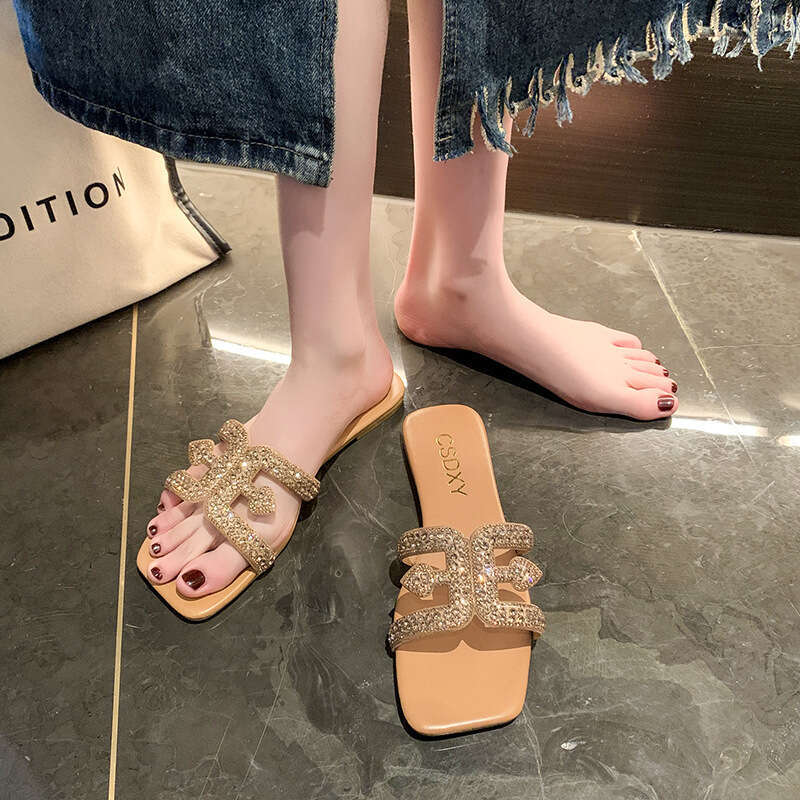 2025 Summer New Water Diamond Slippers Women's Large Sandals Women's Square Head Flat Flat Sandals Outdoor Designer Sandals