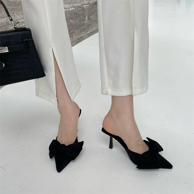 Fashionable Females Strapless Flats Trendy Accessory Perfect For Casual Outfits
