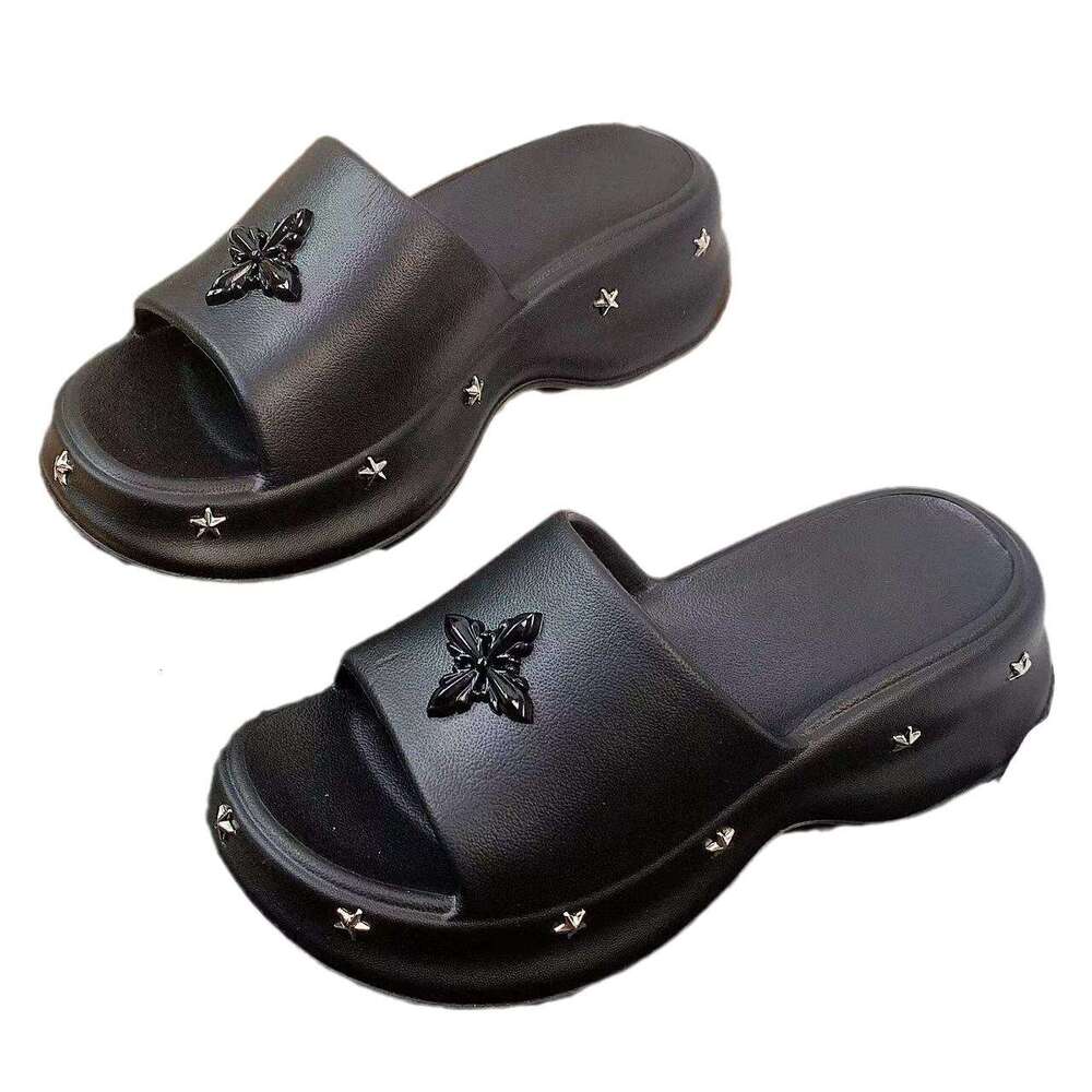 Wholesale New EVA Punk Slippers For Women, Thick Soled Clip On Sandals, 2025 Summer Designer Slippers, Fashionable Soft Soled Sandals For Outdoor Wear