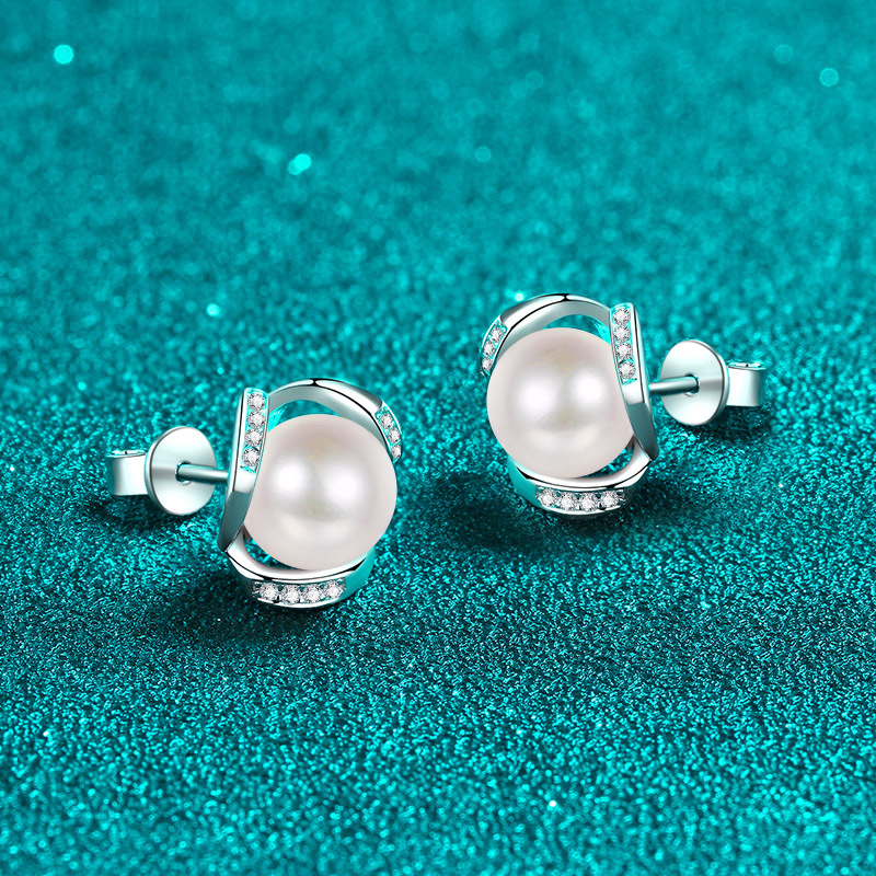 Elegant 925 Sterling Silver Earrings with Moissanite and Freshwater Pearls, PT950 Gold Plated Stud Earrings for Women