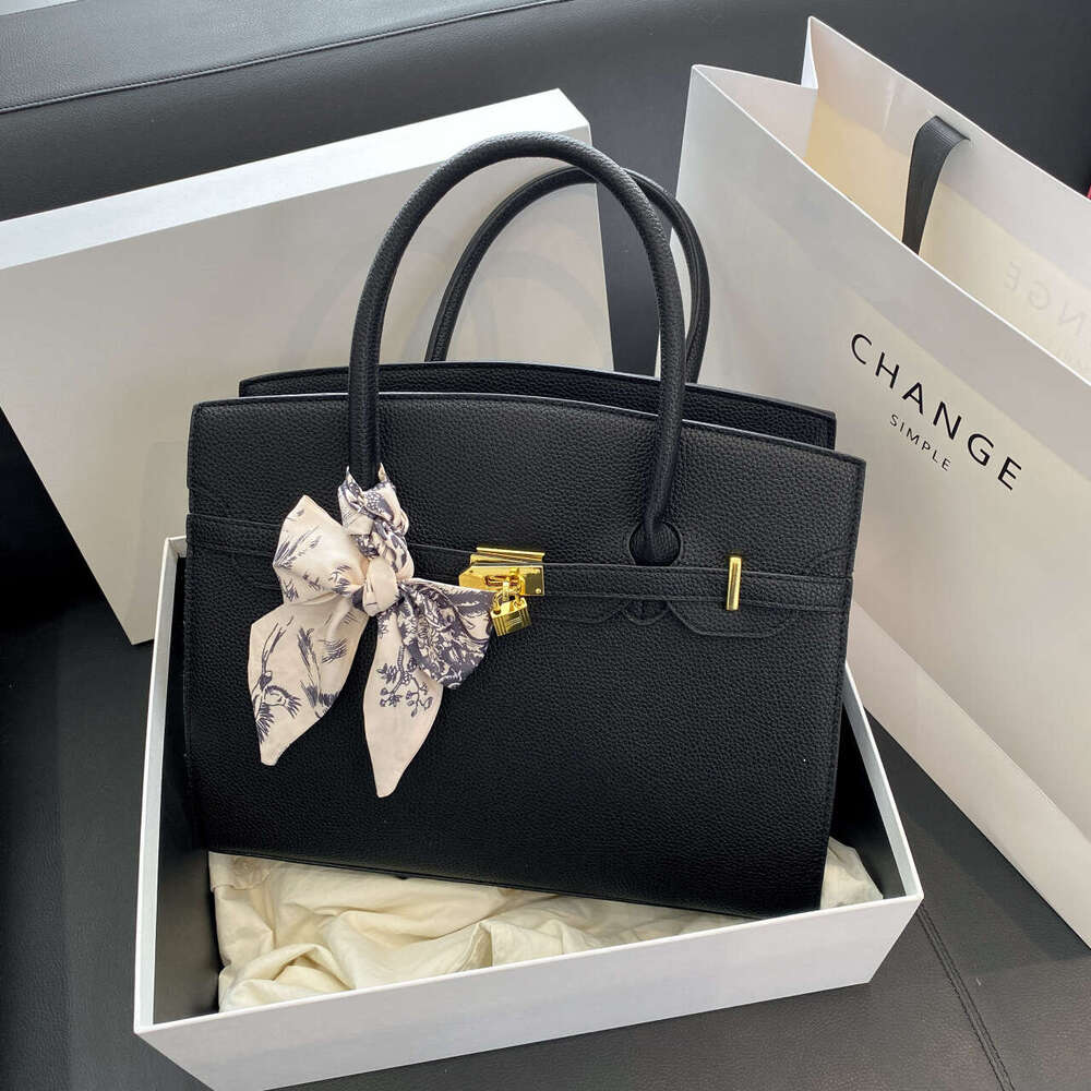 Single Shoulder bag Handbag Bags Designer Handbags Sale Fashionable Elegant Small Square Bag With Niche Design For Girls tote bag