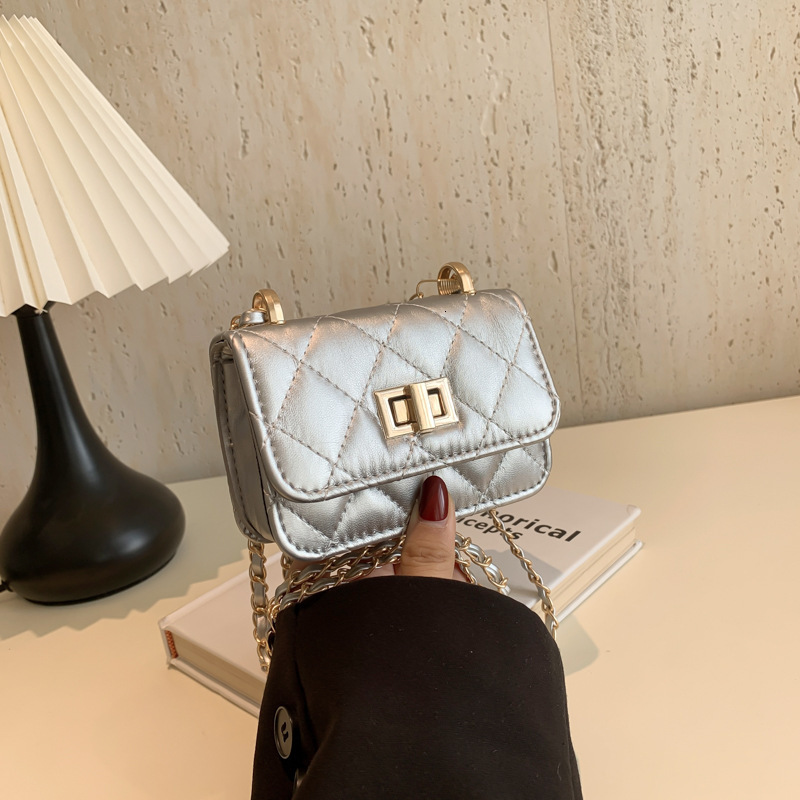 Free Delivery Designer Bag Internet Celebrity Fashion Texture Lock Mini Chain Small Women 2025 Spring New Versatile Ins Crossbody For Women Luxury Bag