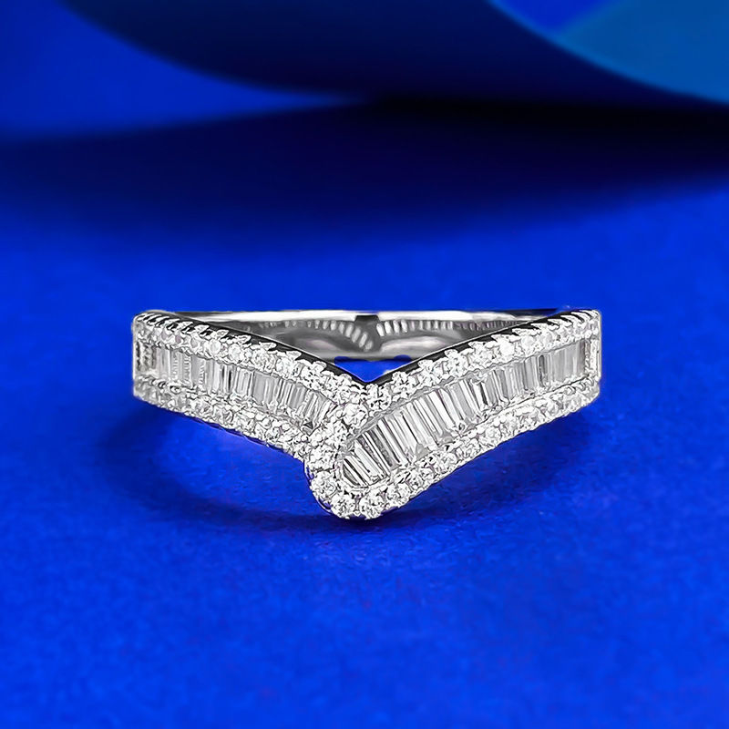 Ins Top Designer Sell Luxury Jewelry Genuine 100% 925 Sterling Silver Princess Cut White Lab Moissanite Diamond Eternity Party Women Engagement Humano
