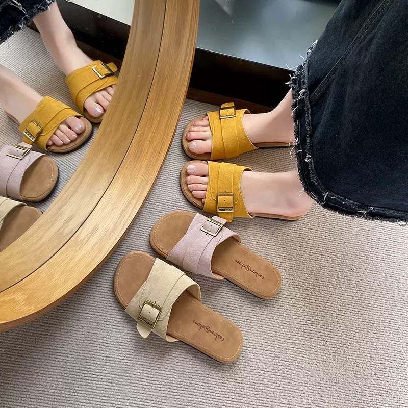 2025 Summer New High Quality Women s Slippers Fashion Designer Popular Cork Insole Outdoor Beach With Arch Comfort Sandals