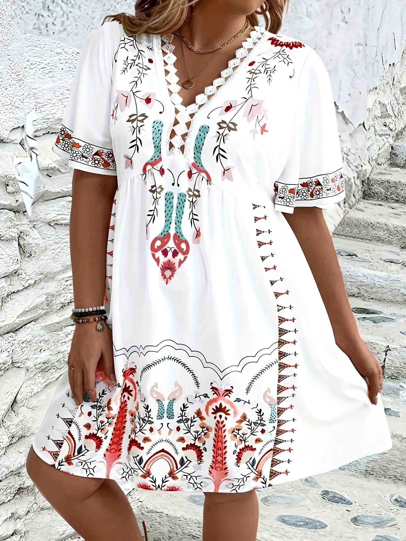 Plus Size Womens Geometric Print V-Neck Polyester Dress Resort Style Slightly Stretch Fabric All Season Wear Unlined 250520