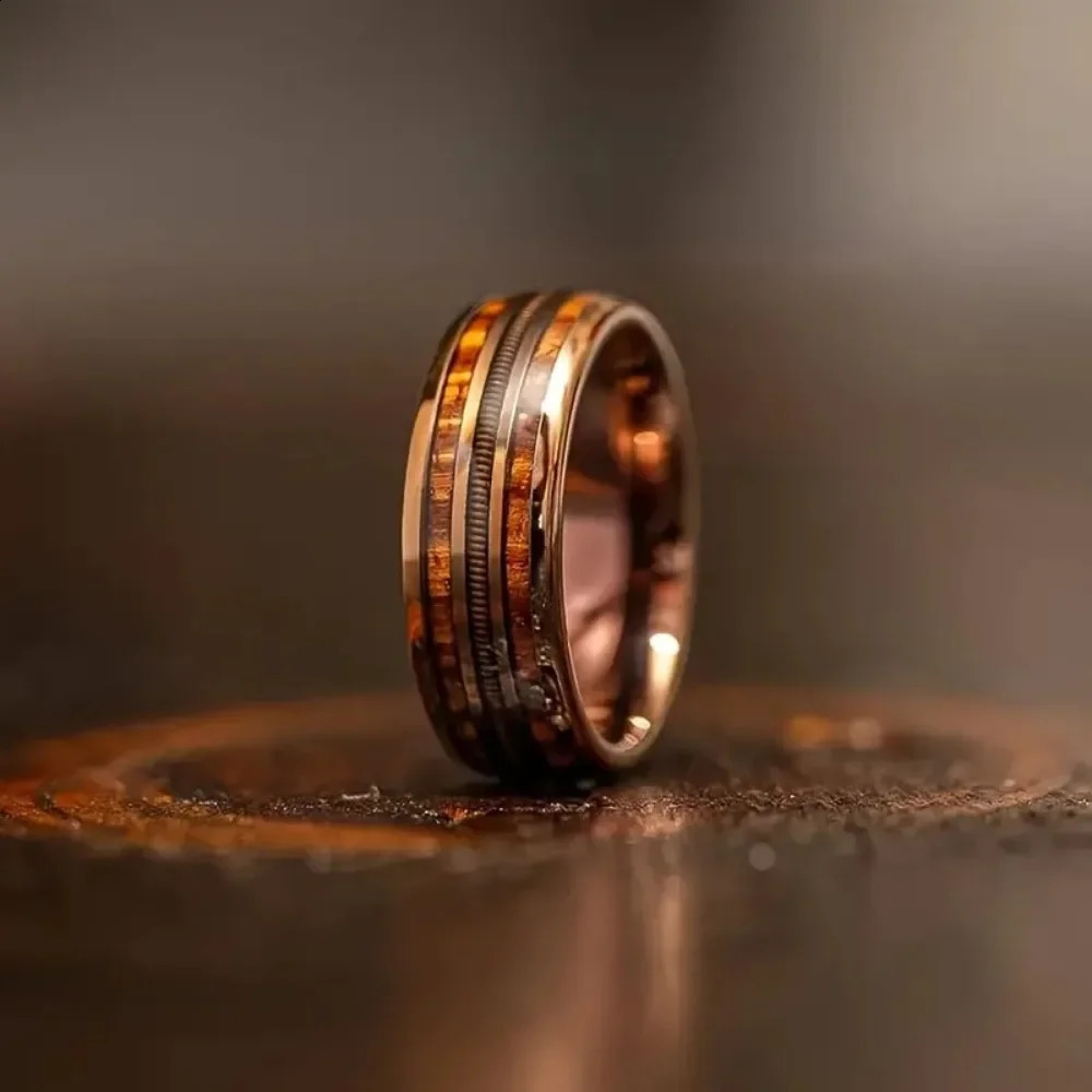 Rose Golden Ring Inlaid Whiskey Barrel Wooden Grain Guitar String Mens Tungsten Steel Ring 250519