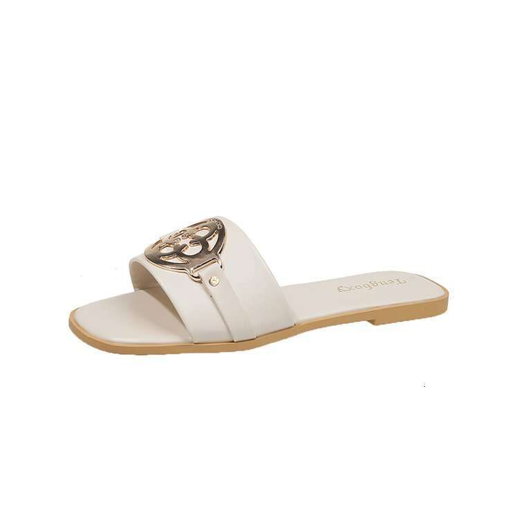 Wholesale Plus Size Fashion Slippers, Designer Sandals, 2025 Versatile Temperament, Solid Color Metal Decoration, Square Toe Flat Bottomed Beach Sanda