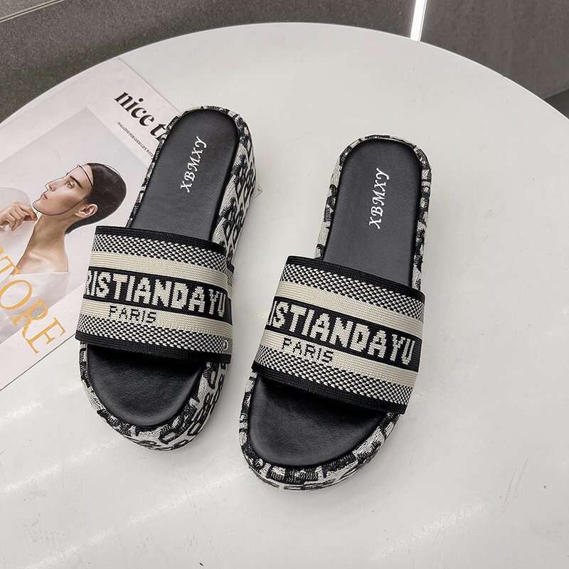 Fashion Letter Embroidery Thick Soled Slippers Designer Sandals For Spring And Summer New Products One Character Height Increase Outdoor Sandals For W