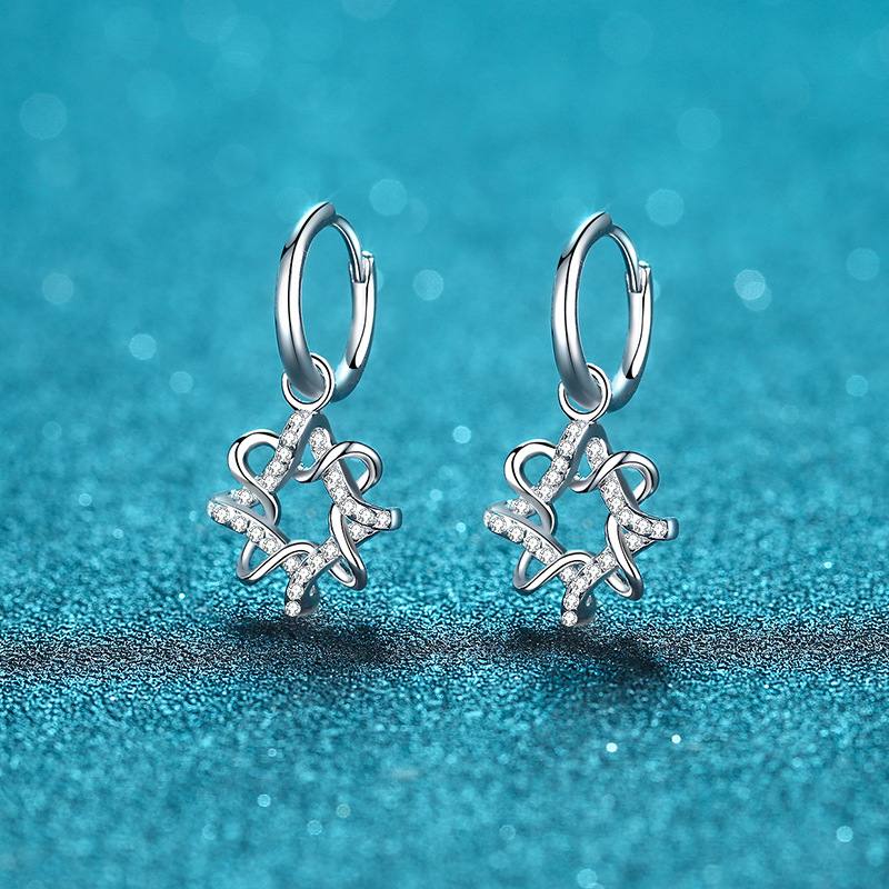 Sophisticated Ladies' Jewelry: Classic 925 Silver Horseshoe Hoops Enhanced by Resilient Moissanites