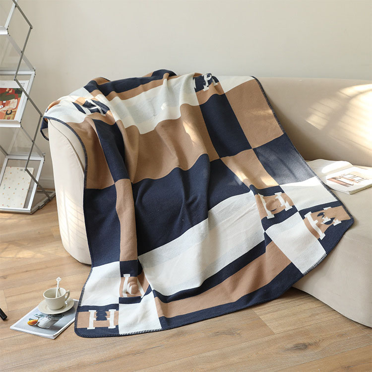 Letter Blanket Soft Wool Scarf Shawl Portable Warm Plaid Sofa Bed Fleece Spring Autumn Women Throw Blankets