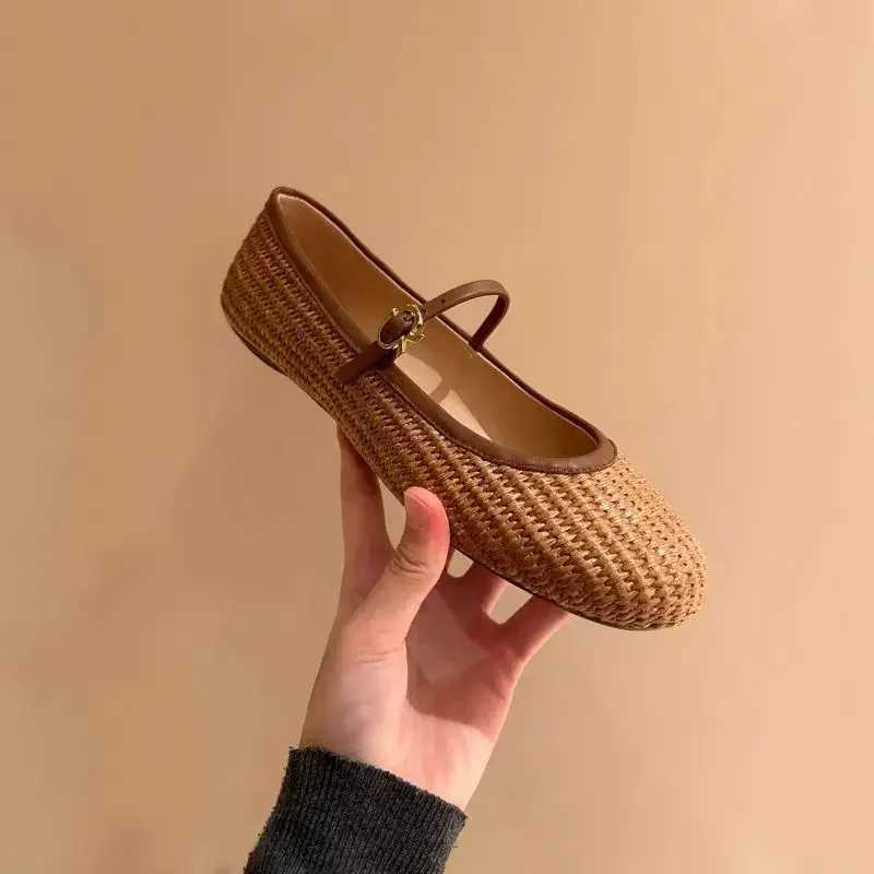 Spring/summer 2024 new French style Mary Jane shoes perforated hollow design sandals square shoelaces flat shoes Z250521