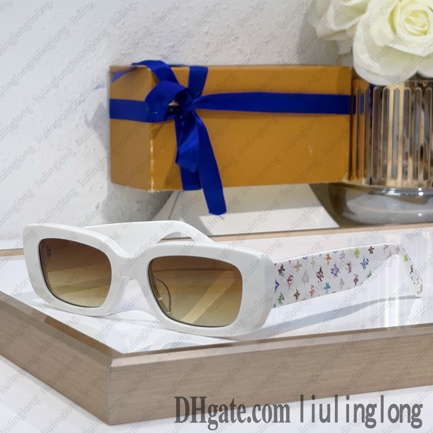 Woman Sunglasses Men Takashi Murakami Sunglasses Printed Letter Leg Sunglasses Square Sunglasse Uvprotection Sunscreen Personality Sun Tide Top Quality