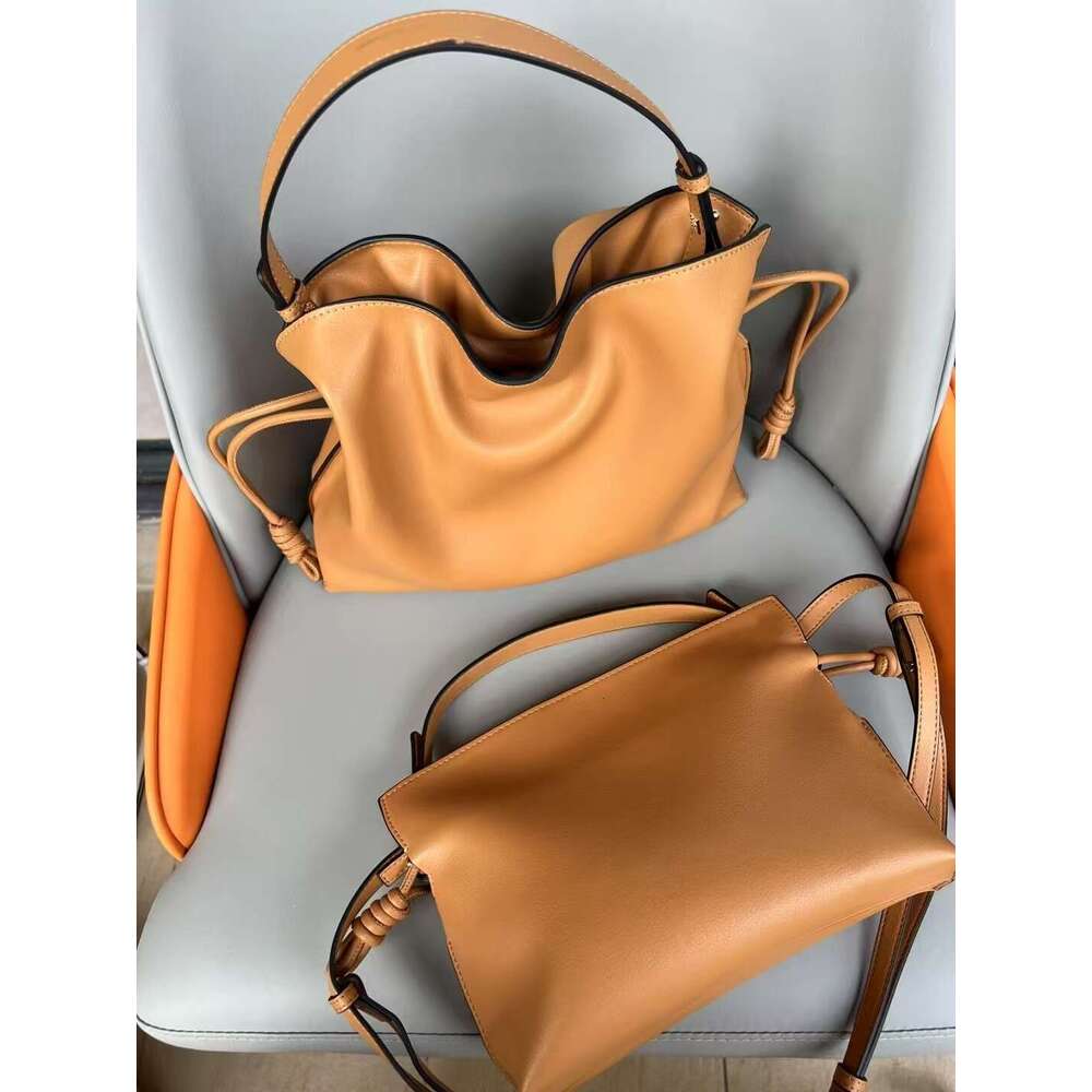 Tote Bag Tote Bag Luojia High End Hand Held Lucky Mini Small Bucket Drawstring Soft Leather Cloud Diagonal Cross Women S Bag Lady Bags Lady Bags