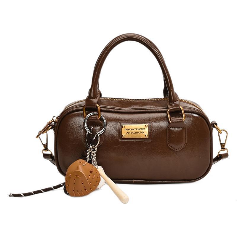 2025 New Outdoor Style Free Delivery Designer Bag High-end Fashion Niche Ins Baguette Temperament Can Be Carried On One Shoulder Crossbody Hand-held