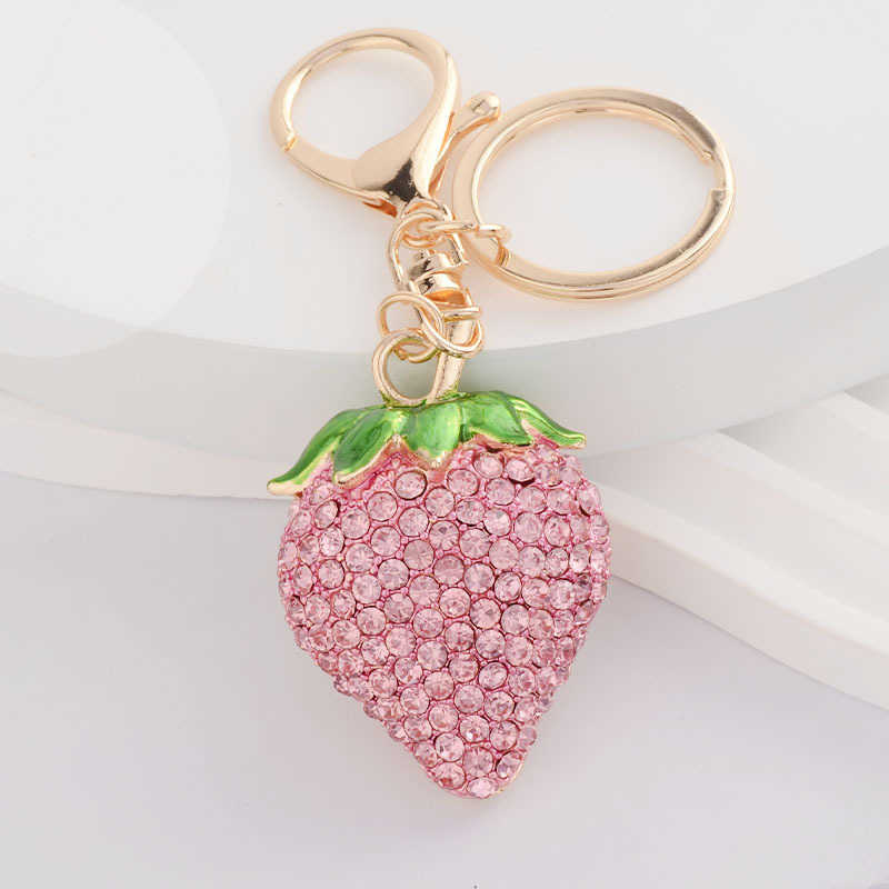 European diamond encrusted strawberry keychain, car backpack accessories, key metal pendant, e-commerce gift