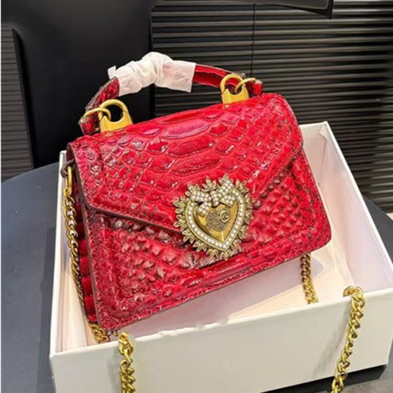 Fashion designer women's grooming and makeup bags, tote bags, waterproof makeup bags Single shoulder crossbody bag 2025