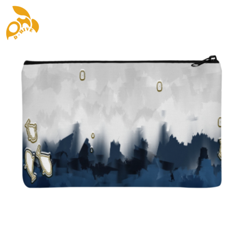 Free delivery. We offer free high-quality portable canvas cosmetic bags in white and black custom-made by fashion designers
