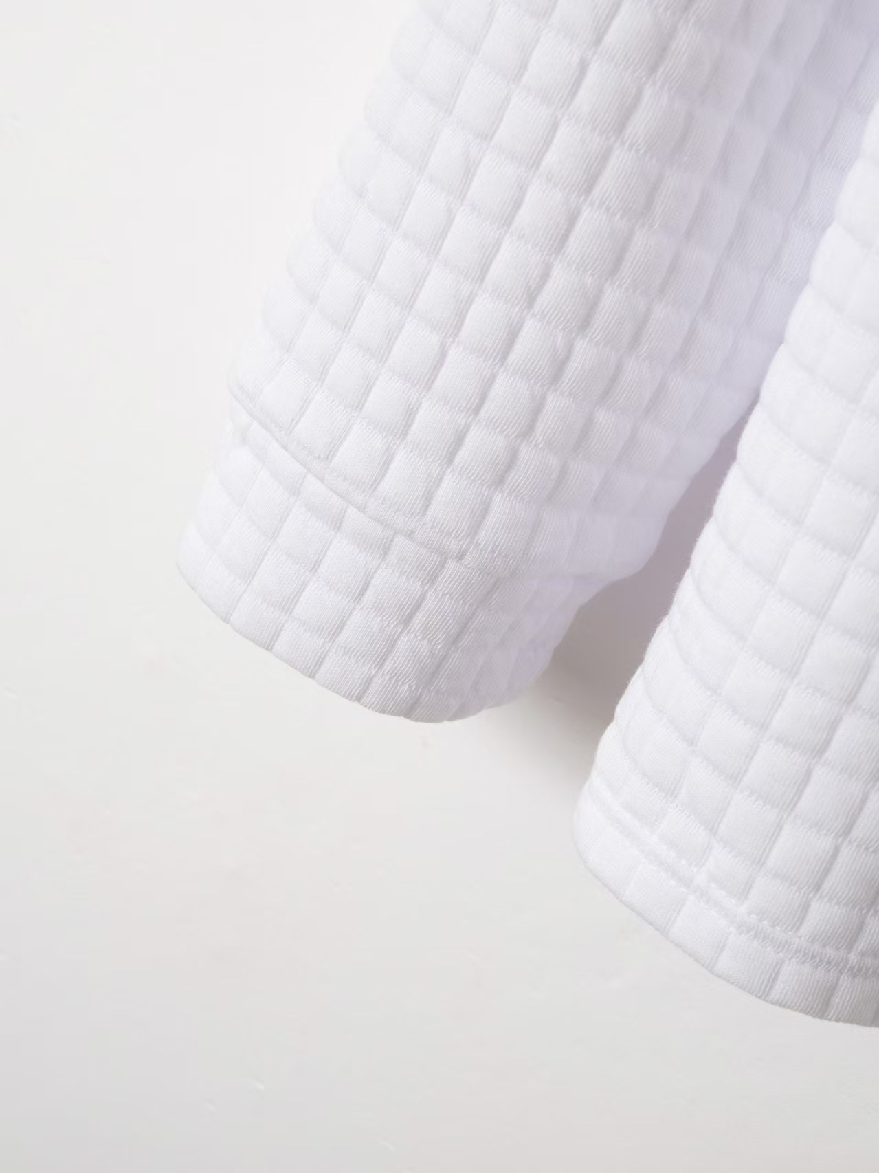 Men's Sporty Checkered Polo Sweatshirts: Unique Arm Zipper Element