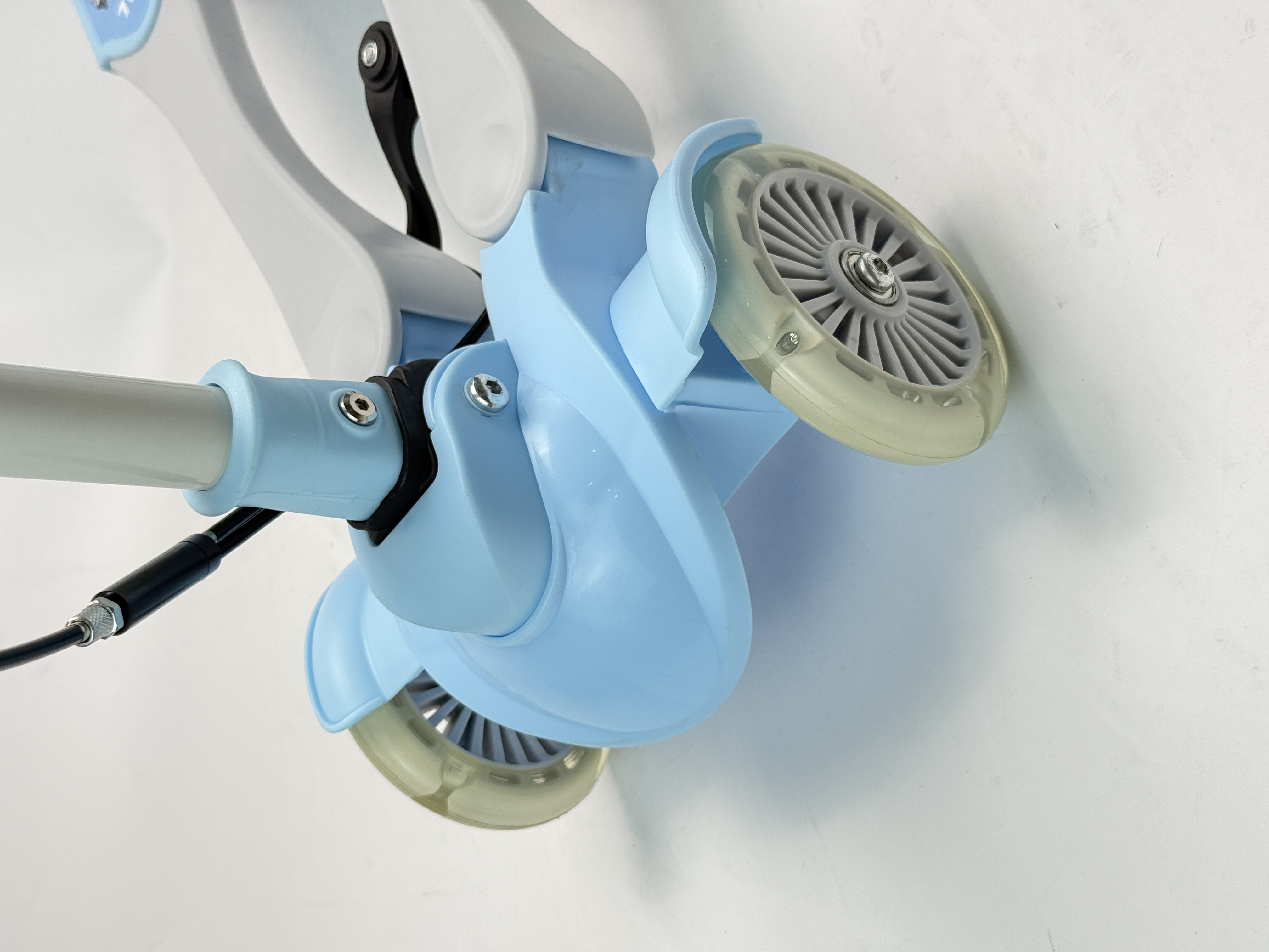 Custom made children's frog car scooter with balance training function, suitable for children aged 3-12 years old Sport style XAL-909