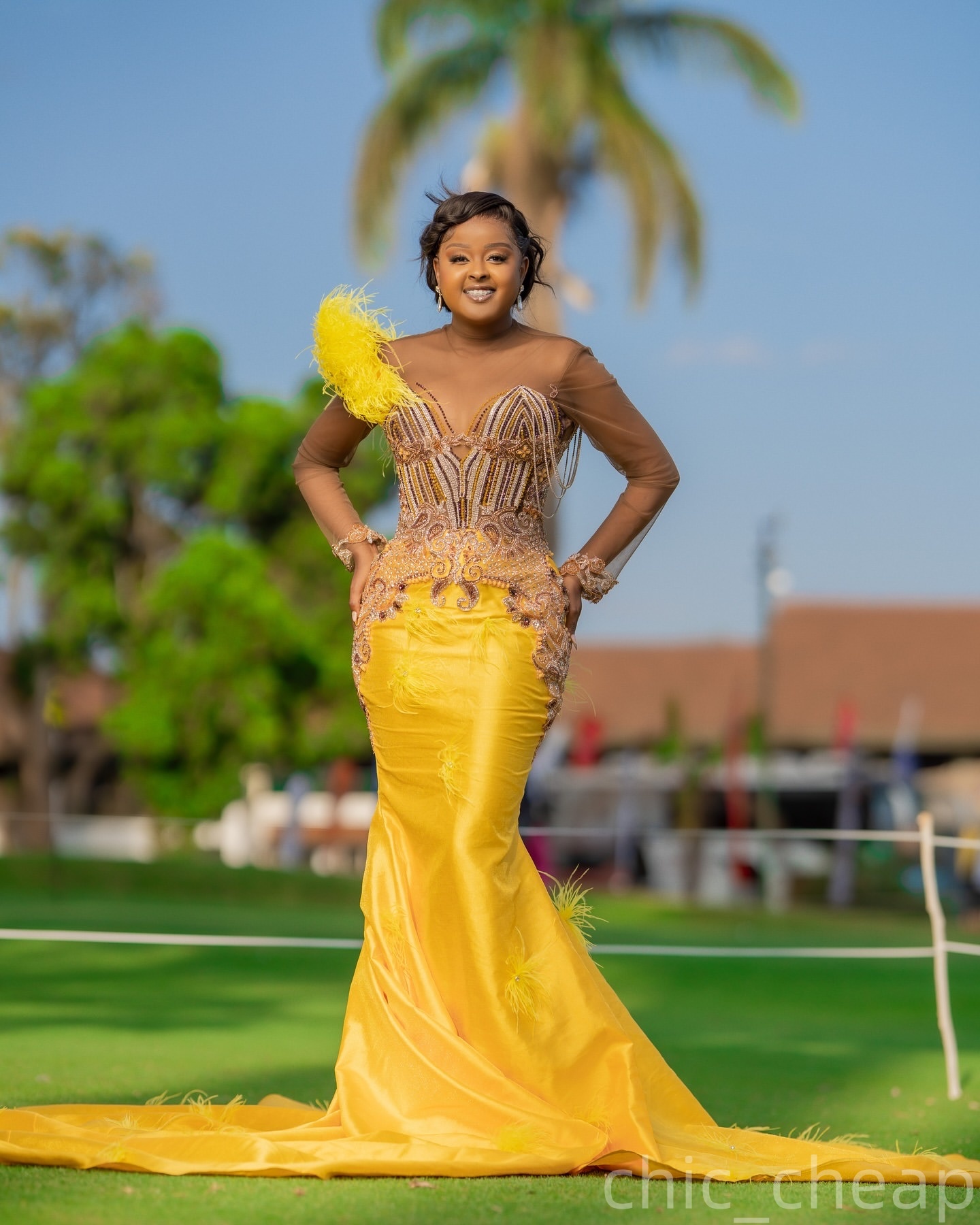 Mermaid Yellow Plus Size Prom Dresses 2025 Feather Lace Crystals Satin Evening Formal Party Second Birthday Engagement Gowns Dress For Special Occasio