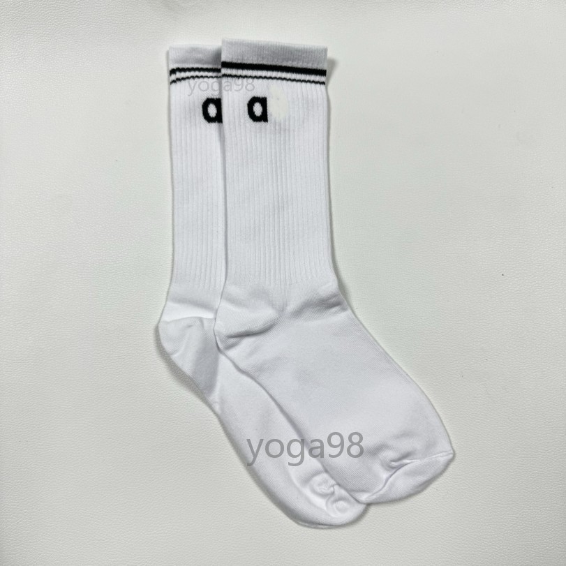 Yoga Socks Full Length Sock Womens Cotton Gym Sports Socks Four Seasons Comfy Cushioning Classic Academic Style Stretchy Sweat-wicking Sock