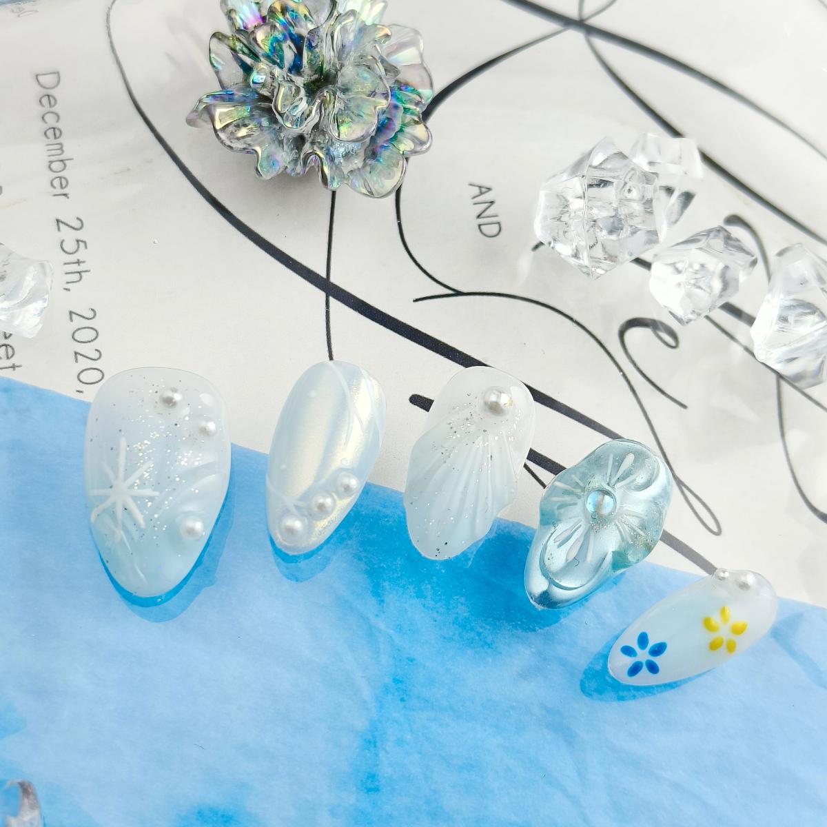 10pcs 3D Hand drawn Flowers Handmade Press-on nails Short Almond Nails Bundle Pearl Elegant Finished nail stickers Free storage box jelly glue nail fi