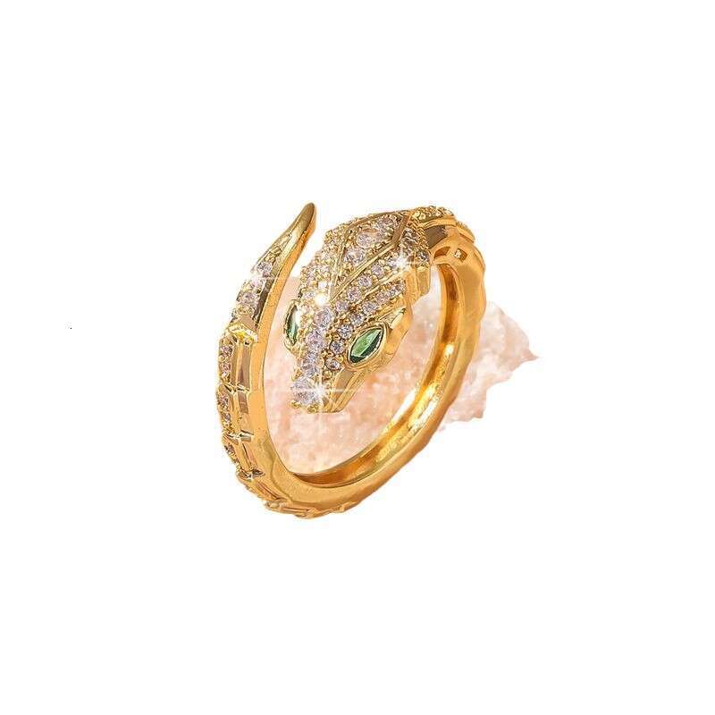 Hot selling niche design snake shaped for female niche, high-end, luxurious, fashionable, versatile, personalized index finger ring