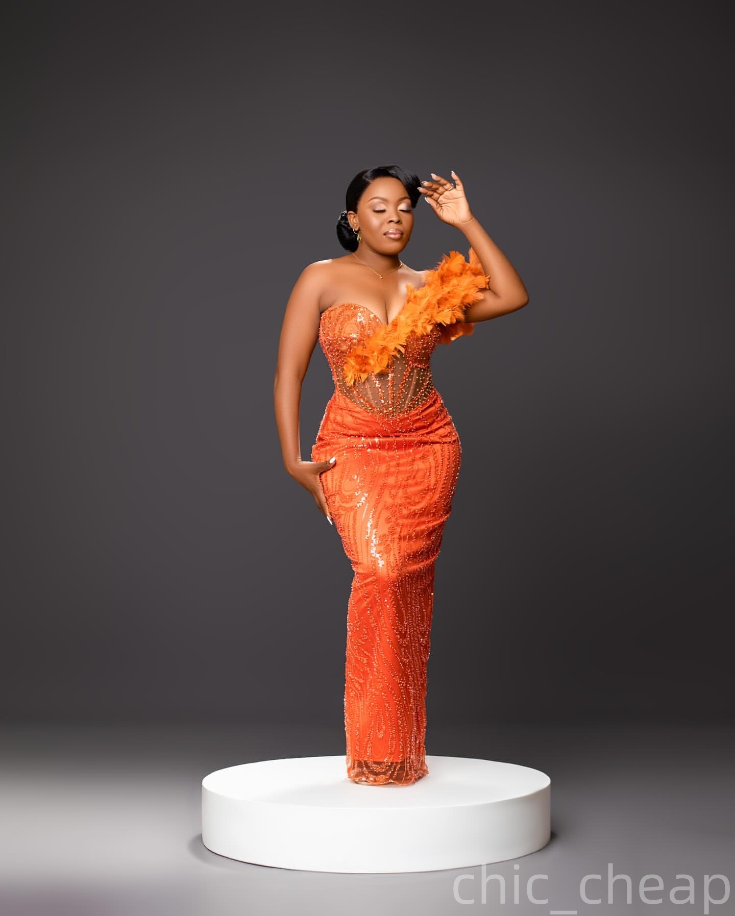 Orange Sheath Plus Size Prom Dresses 2025 Feather Sequined Detachable Train Evening Formal Party Second Birthday Engagement Gowns Dress For Special Oc