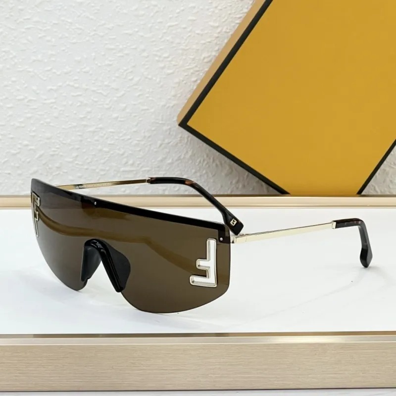 Designer Sunglasses Top Quality for Men and Women Classic Big Frame Shades Retro Goggle Beach Driving Fashion Ladies Eyeglasses With Box FE40168U Size 145-0-142