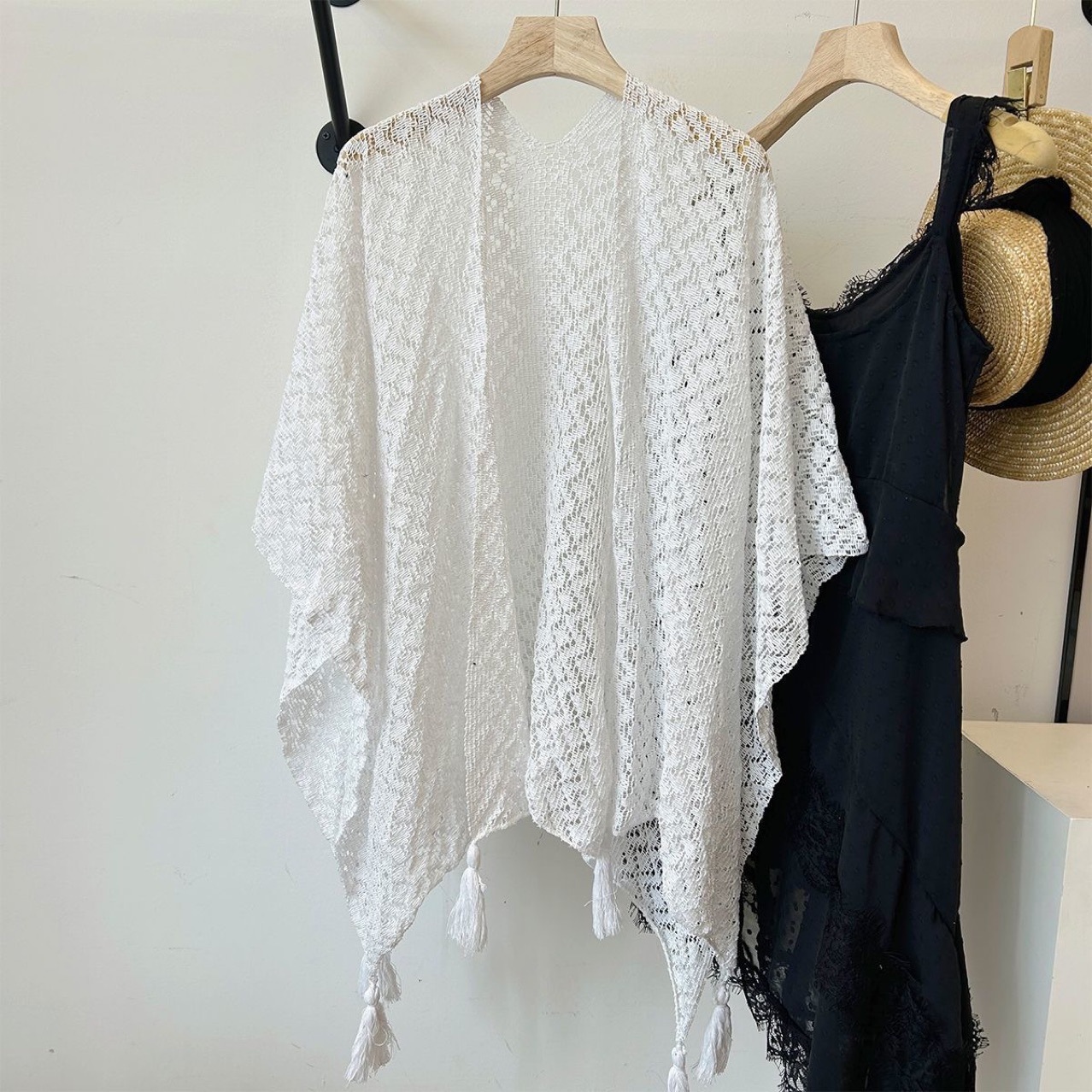 K789 Summer new 2025 all-match thin shawl women's knitted hollow tassel fashionable outer wear cheongsam white cloak trend