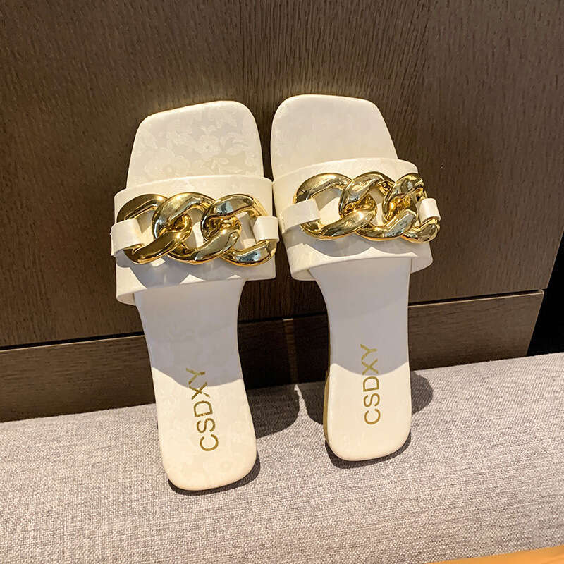 High Quality Light Luxury Casual Printed Metal Buckle Flat Slippers Designer Sandals 2025 New Spring Sandals Large Size Beach Wear Resistant Straight 