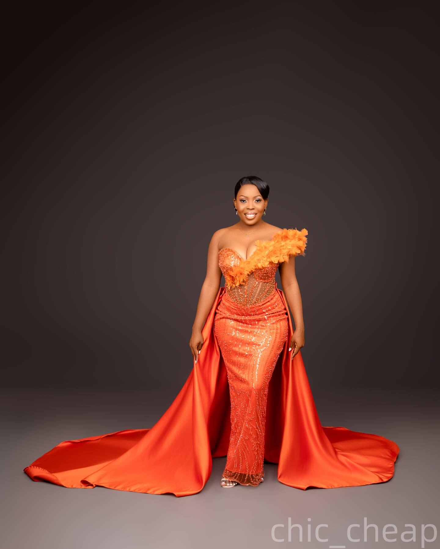 Orange Sheath Plus Size Prom Dresses 2025 Feather Sequined Detachable Train Evening Formal Party Second Birthday Engagement Gowns Dress For Special Oc