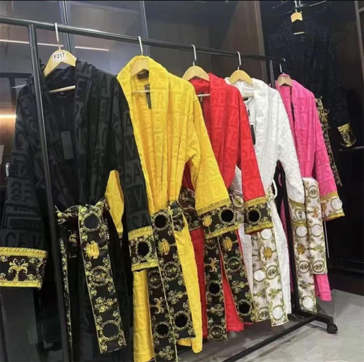 2025 Bathrobe for men and women sleep robe unisex man cotton sleepwear night robe highquality bathrobe Brand designer robe breathable elegr size m-3xl