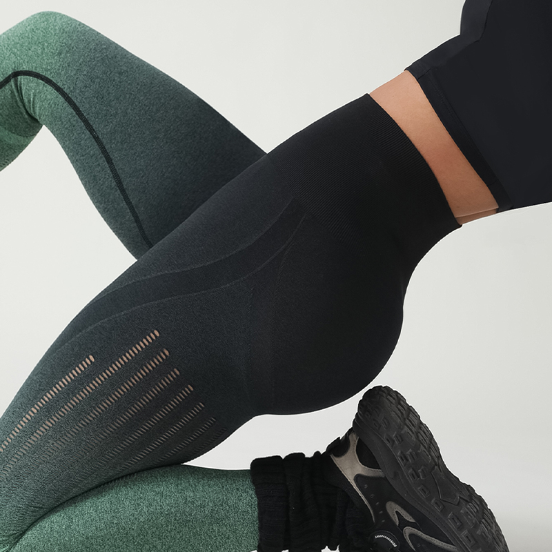 Peach Hip Seamless Stretchy Yoga Tights - Fashionable Sports Leggings