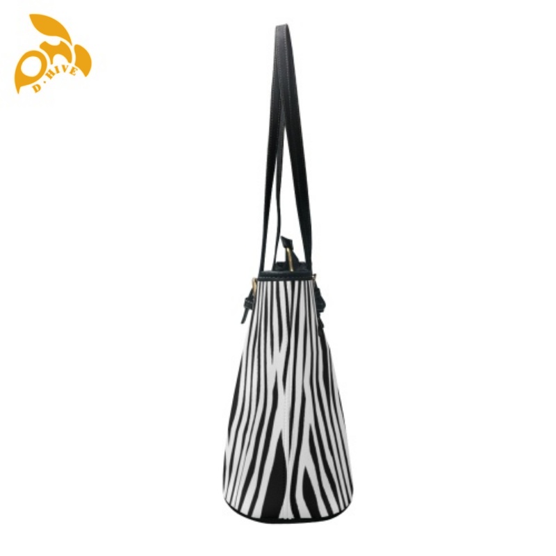 Free delivery. TOP fashion designers customize lightweight high-quality white and black leather handbags in size M.
