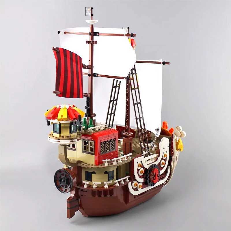 2000PCS Creative Thousand Sunny Ship Model Building Block Anime 9 Figures Pirate Boat Brick Toys Christmas Gifts for Kid W250522