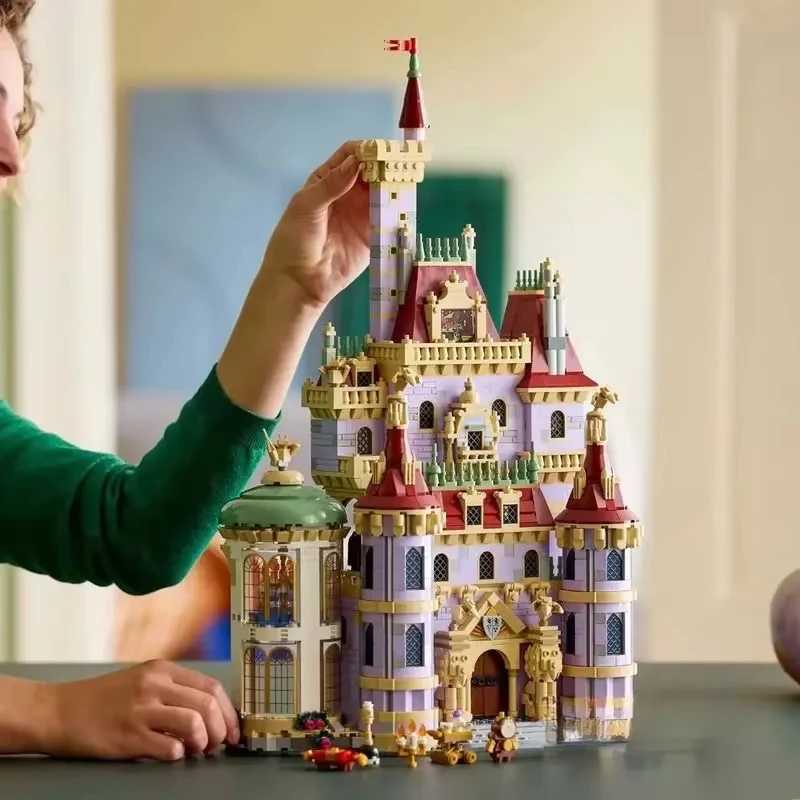 2916pcs Beau and the Beast Castle Romantic Toy Model Girl Educational Building Blocks Valentines Day Birthday Gifts Decora W250522