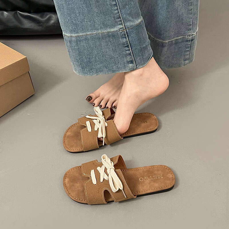 Versatile Sandals Retro Casual One Word Dragged Women's 2025 Summer Designer Sandals New Style For Outerwear Fashion Lazy Slippers Flat Cool Slip