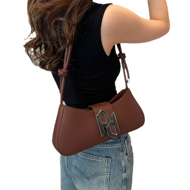 Free Shipping Designer Bag French Niche Texture Armpit Bag 2025 Autumn And Winter New Fashion Crescent Shoulder Bag Commuting Versatile Hand-held Bag