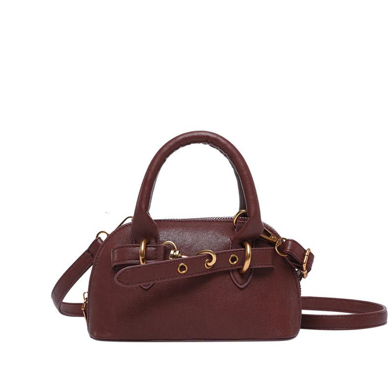 2025 New Outdoor Style Luxury Free Delivery Designer Bag Super Popular Hand-held Shell Small For Girls Light Luxury High-end Feeling Bowling Tote Cros