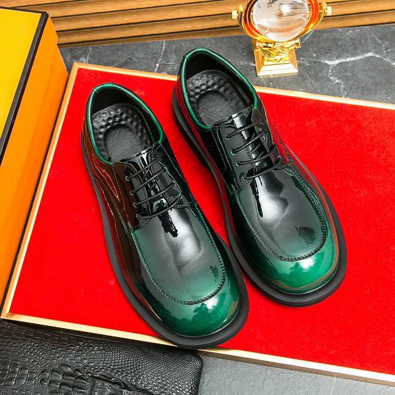 Mens Casual Leather Shoes Fi British Trend Designer Derby Shoes Business Dress Shoes for Male Patent Leather Wedding ShoesXJ250522