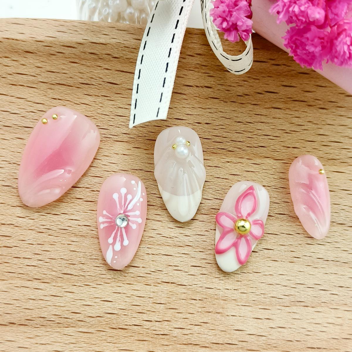 10pcs 3D Hand drawn Flowers Handmade Press-on nails Short Almond Nails Bundle Pink Sweet Pearl Elegant Finished nail stickers Free storage box jelly g