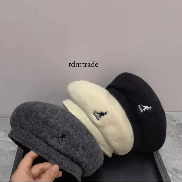 Kangoo Hat Embroidered Pumpkin Beret With Letters Highlighting The Face Of Young Men And Women Autumn And Winter Woolen Artist Hat Octagonal Kango Hat e07