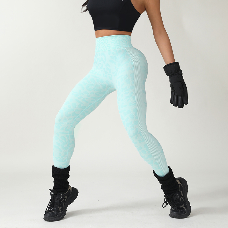 Women's Skin-Tight Activewear: Comfortable Leopard Legging For Gym Sessions & Runs