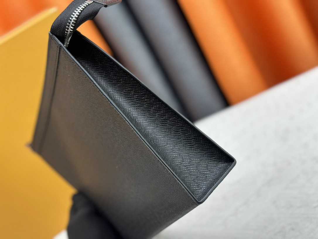 Designer handbags Men wallets High-end handbags Black checkered men's large-capacity black brown and grey wallets Business casual handbags