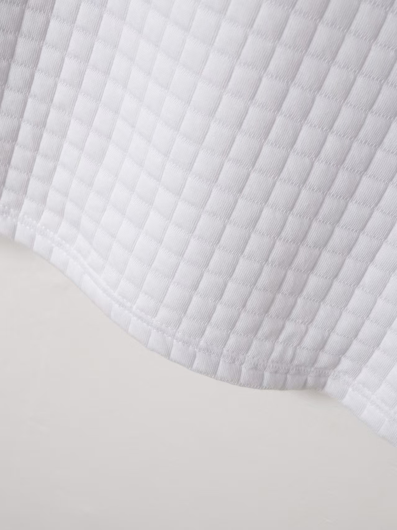 Men's Sporty Checkered Polo Sweatshirts: Unique Arm Zipper Element