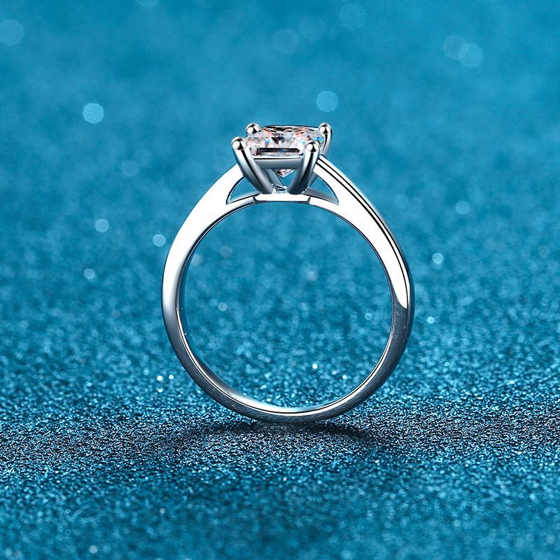 925 Sterling Silver Solitaire Moissanite Ring 1ct/2ct with Square Cut - Perfect Engagement Ring