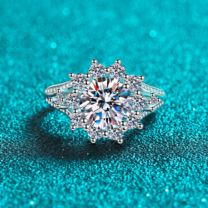 Elegant S925 Sterling Silver 3ct Moissanite Ring with PT950 Gold Plating - Luxury Engagement Ring for Women with Timeless Design